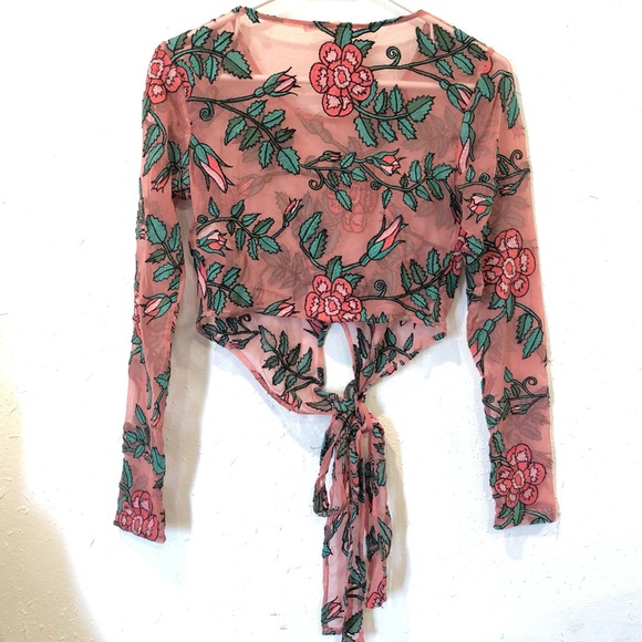 Rare For Love and Lemons Flower Orchid Crop Top Size XS & S EUC - Picture 7 of 14